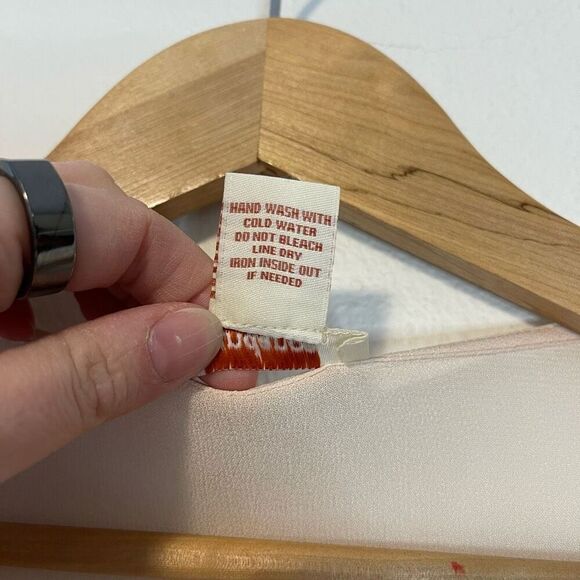 Sundance Sheer Beaded Embroidered Tie-Front Pink Blouse Size Small - Picture 4 of 7